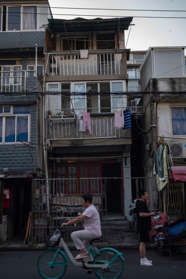 上海杨浦旧改收官，难忘艰辛：600万动迁款11人分，一户家庭67次调解……